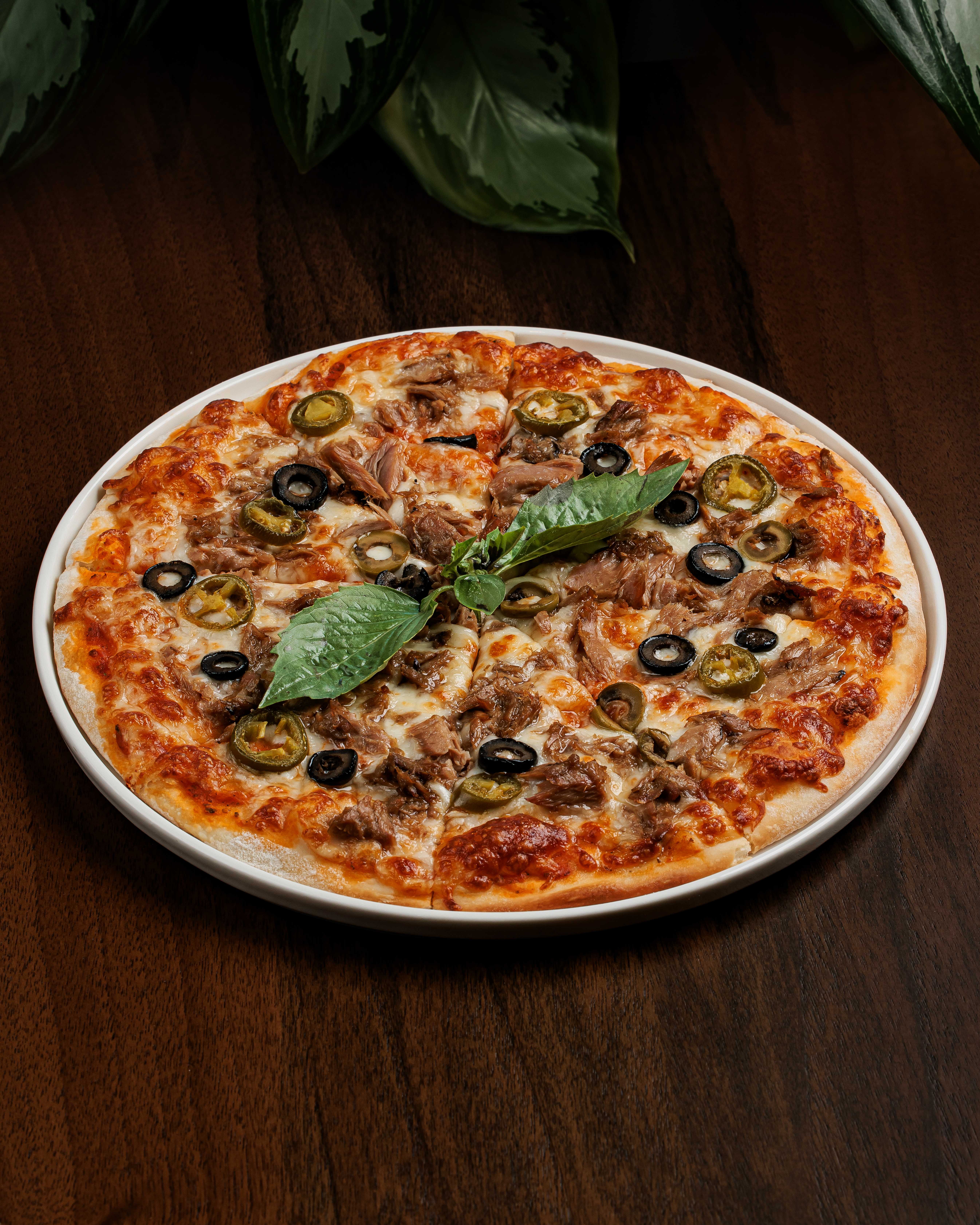 Pizza tuna balığı ilə