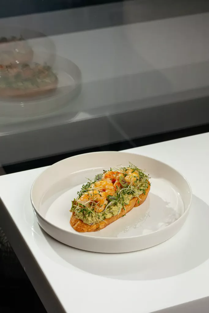 Brusketta krevetka ilə